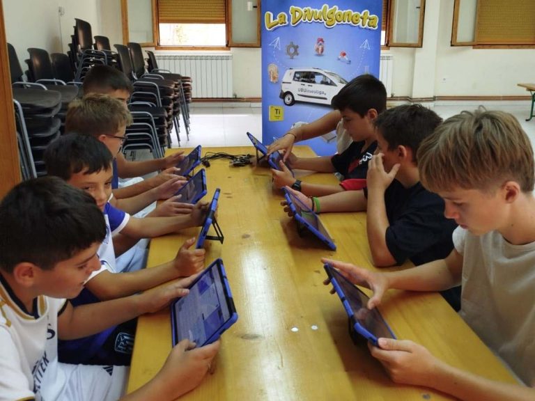 Divulgoneta desde La Estación de la Ciencia y la Tecnología