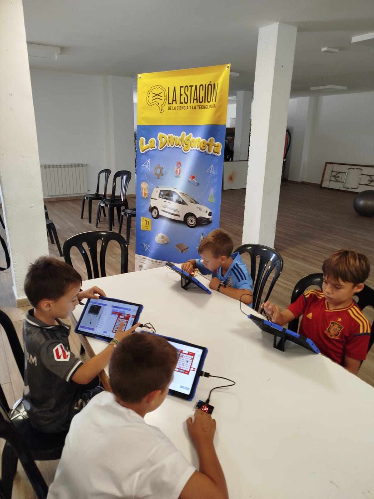 Divulgoneta-Programación Scratch